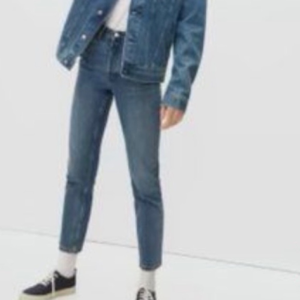Everlane The 90’s Cheeky Blue organic cotton jeans. Size 25